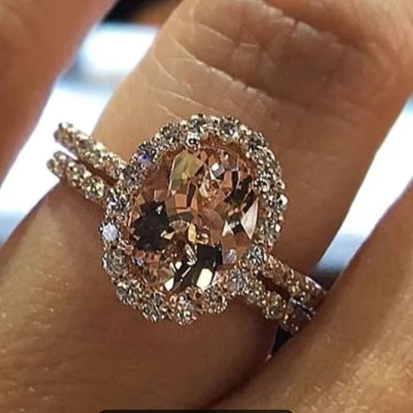 Champagne Crystal Morganite and Cubic Zirconium 14kRose Gold plated Woman’s Ring - Picture 6 of 7
